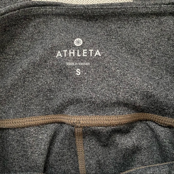 EUC Athleta Salutation 7/8 tights - Picture 3 of 11